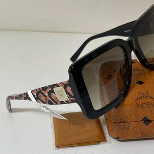 (new+tag) Authentic MCM Sunglasses Large Frame w Classic Case